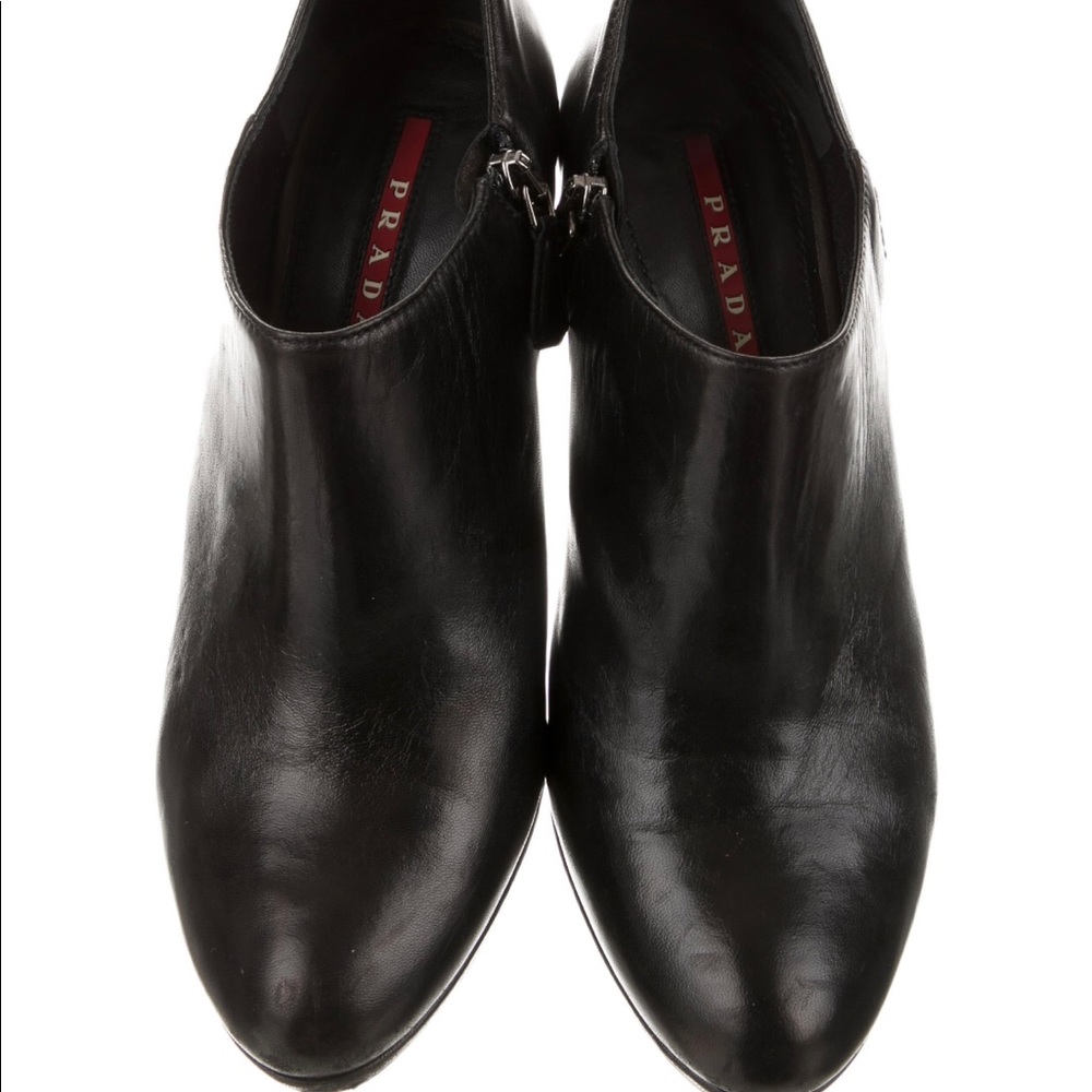 ✨PRADA Logo Black Leather Ankle Boots Booties Shoes Heels - Picture 3 of 5